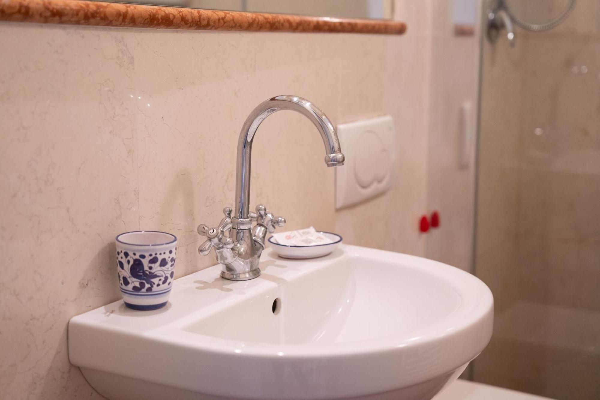 B&B Porta Perugina 贝瓦尼亚 外观 照片